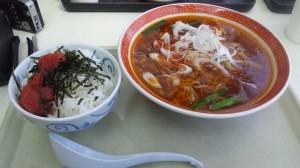 海ほたるで食べた勝浦タンタン麺